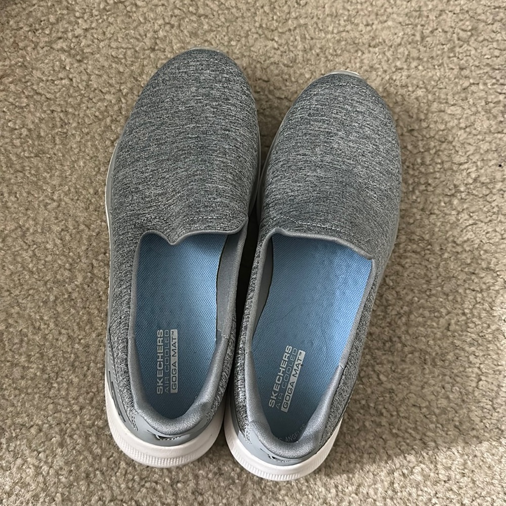 Skechers sneakers